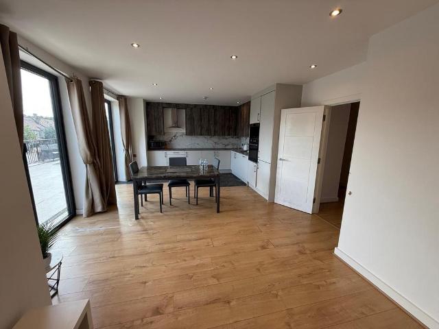Flat for rent in Coulsdon, London Borough of Croydon
