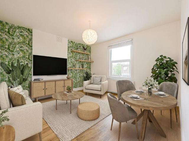 Flat for rent in London Borough of Lewisham, Greater London