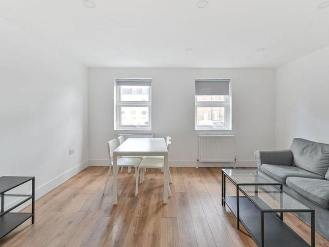Apartment for rent in Camberwell, Greater London