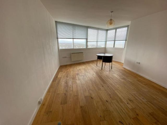 Apartment for rent in Westbrook, Acol
