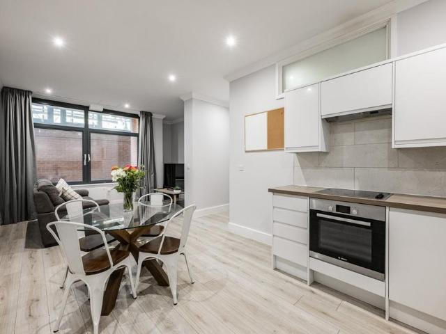 Apartment for rent in Lakenham, East Bank