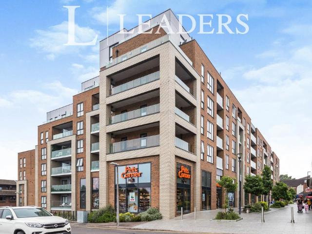 Flat for rent in Perryfields, West Sussex