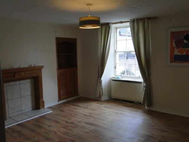Apartment for rent in Bridgend, Moneydie