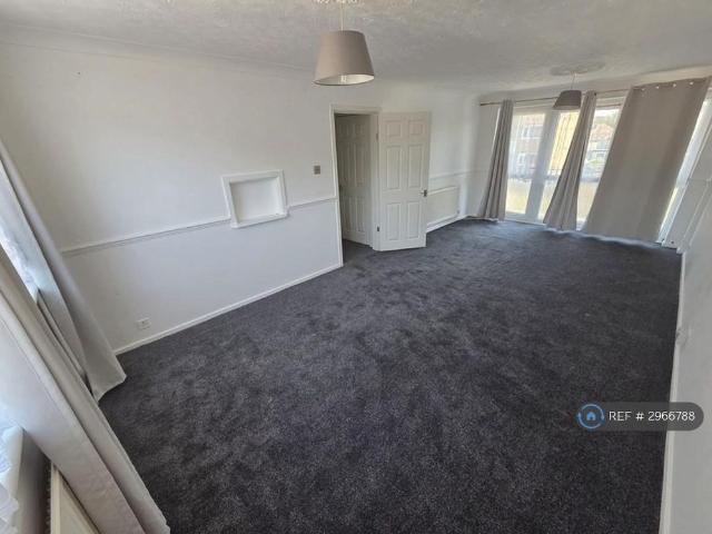 Apartment for rent in Collier Row, Greater London