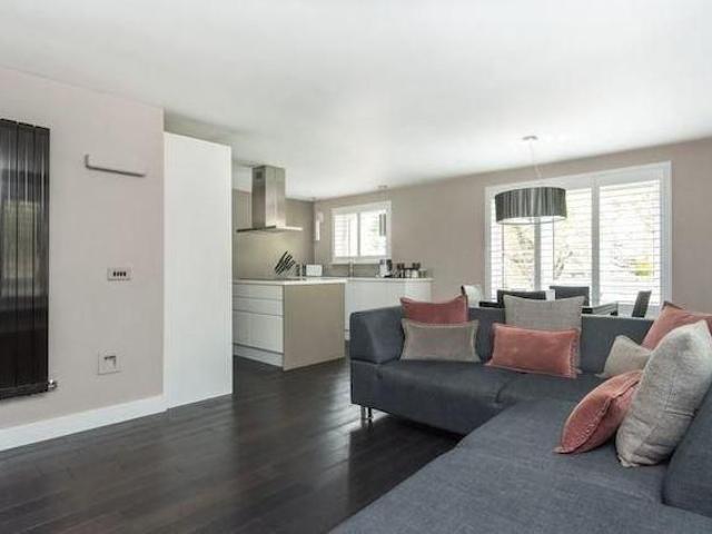 Apartment for rent in Comiston, Scotland