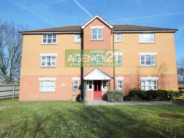 Flat for rent in Newbury Park, Greater London