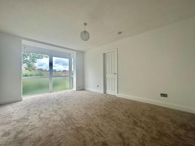 Apartment for rent in Merry Oak, City Of Southampton