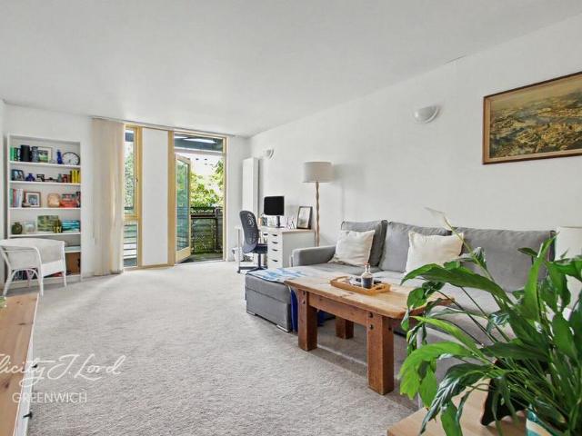 Apartment for rent in East Greenwich, Greater London