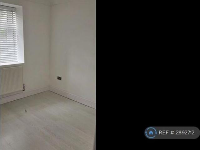 Apartment for rent in Roffey, Horsham