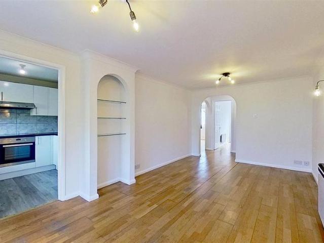 Apartment for rent in Hackbridge, Greater London