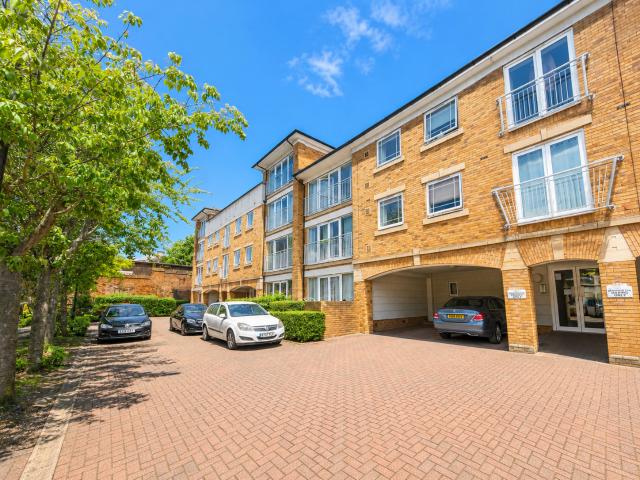 Apartment for rent in Chatham