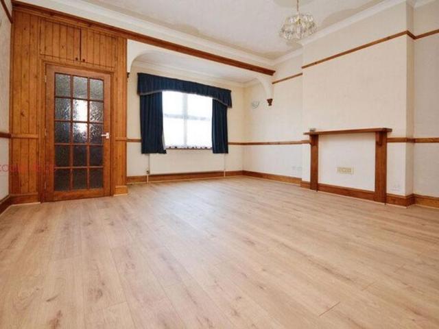 Apartment for rent in Westbrook, Acol