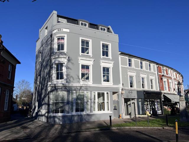 Flat for rent in Blackhills, Surrey