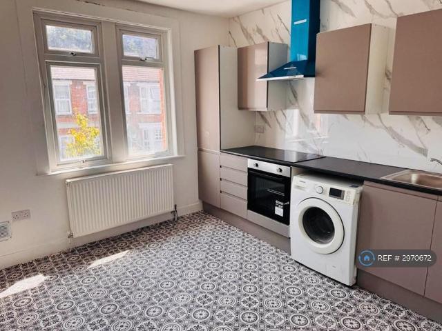 Flat for rent in Greater London