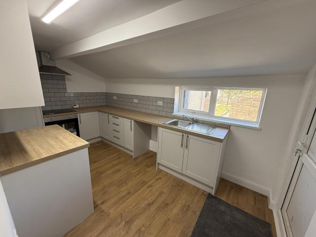 Apartment for rent in Pontarddulais, Wales