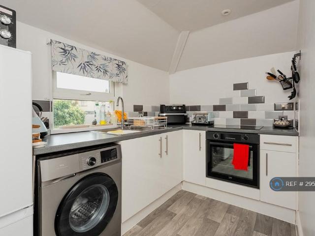 Flat for rent in Upton, Babbacombe