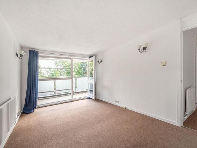 Apartment for rent in London Borough of Barnet, Greater London