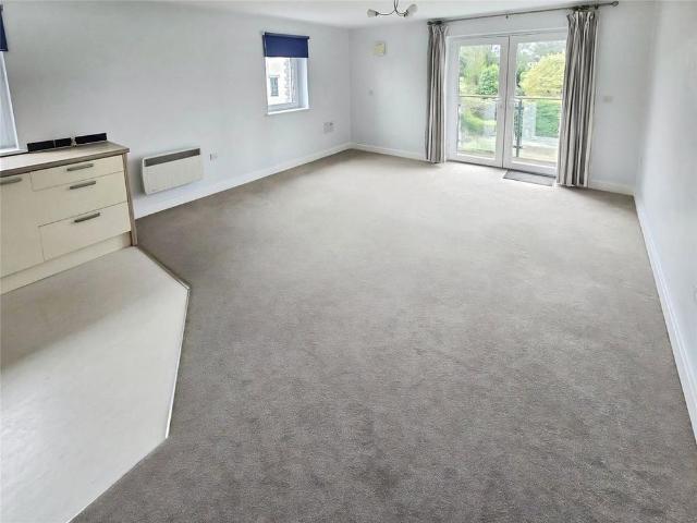 Apartment for rent in Mount Ambrose, Cornwall