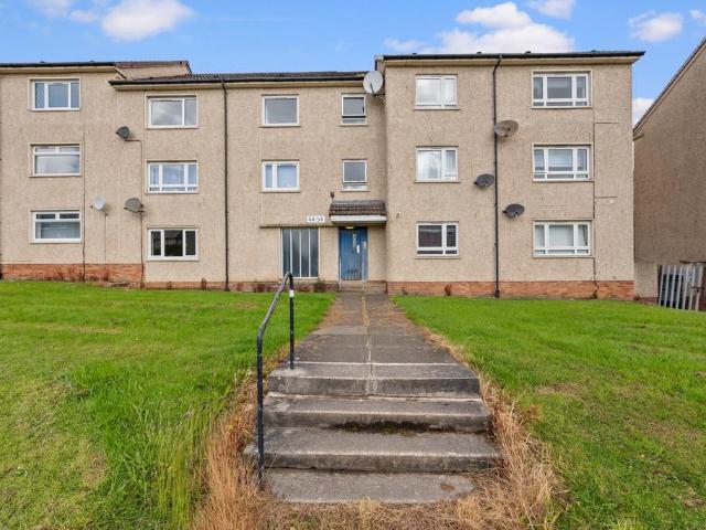 Flat for rent in West Craigs, Blantyre