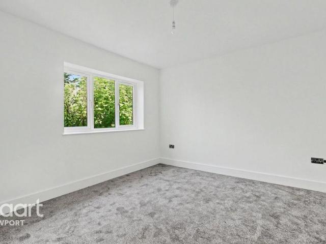 Apartment for rent in Malpas Park, Malpas