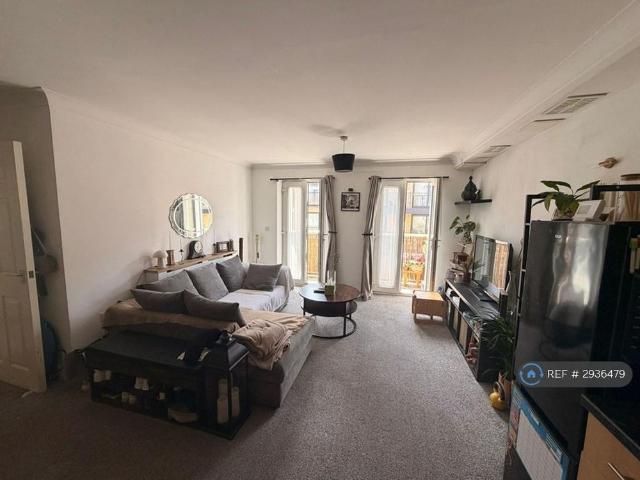 Apartment for rent in Westbrook, Acol