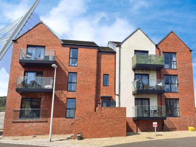 Flat for rent in SA1 Swansea Waterfront, Nangreaves