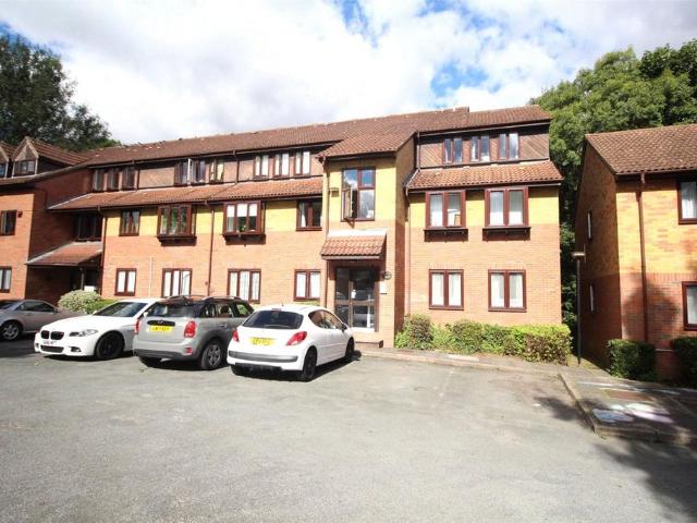 Flat for rent in New Barnet, Greater London