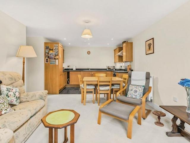 Apartment for rent in Evershot, Oxfordshire