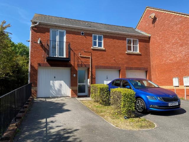 Apartment for rent in Newcourt, Watergate