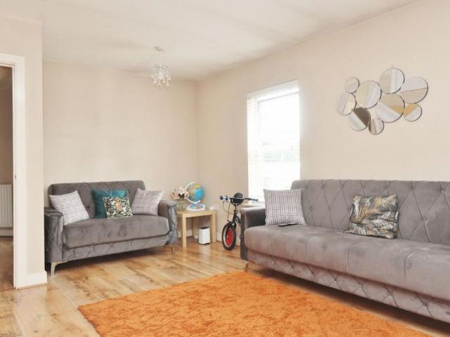 Apartment for rent in Collier Row, Greater London