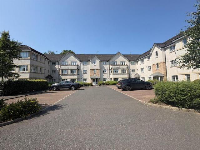 Flat for rent in Motherwell, Scotland