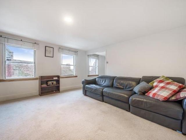 Apartment for rent in Berrick Salome, Oxfordshire
