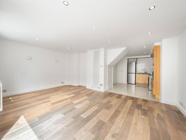 Apartment for rent in Chalk Farm, Primrose Hill