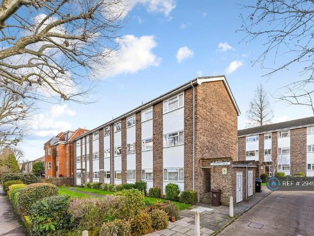 Flat for rent in Surbiton, Greater London