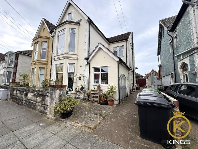 Flat for rent in Buckland, City Of Portsmouth