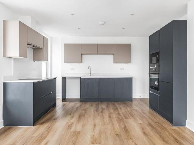 Apartment for rent in South Park, Red Hill
