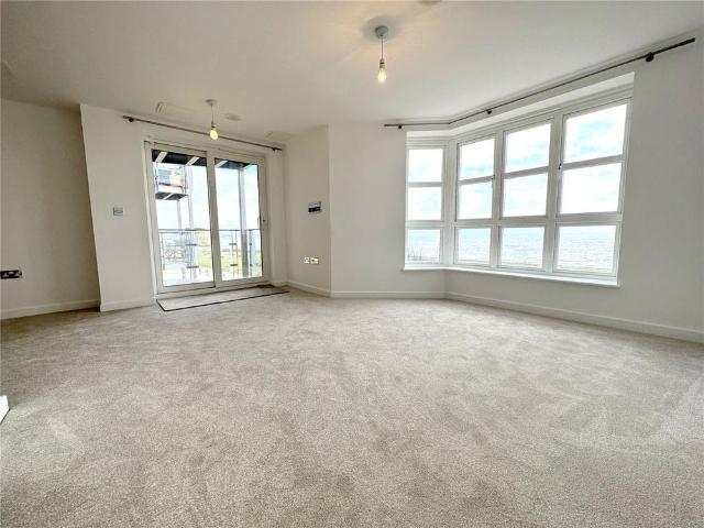 Apartment for rent in Crumbles, Eastbourne