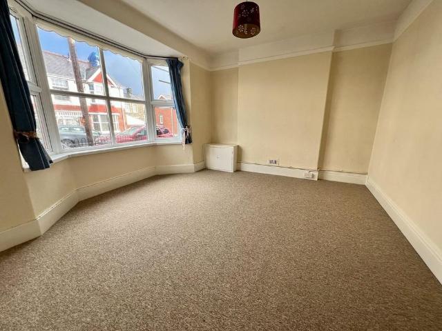 Apartment for rent in Carmarthen, Wales