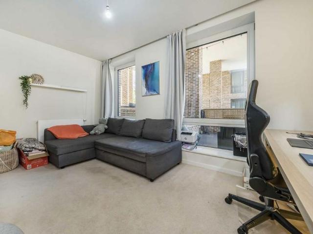 Apartment for rent in London Borough of Hounslow, Greater London
