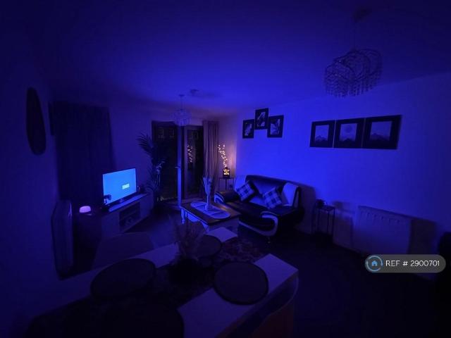 Flat for rent in Portsea, City Of Portsmouth