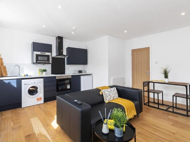 Apartment for rent in Hyde Park, West Yorkshire