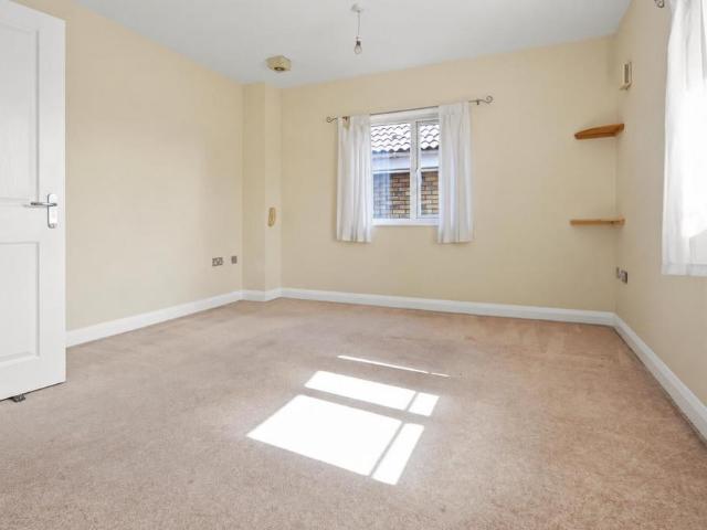 Apartment for rent in Far Cotton and Delapre, Far Cotton