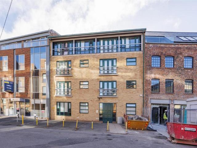 Flat for rent in High Field, York