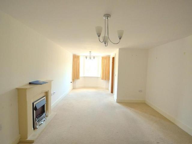 Apartment for rent in Jarvis Brook, Cross In Hand