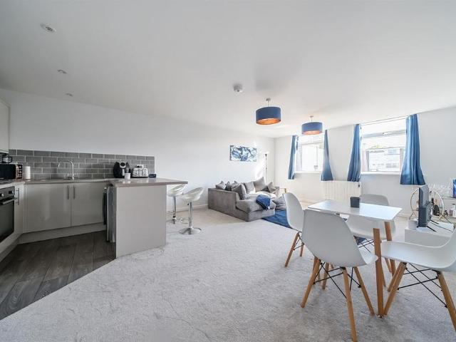Apartment for rent in Tedfold, Horsham