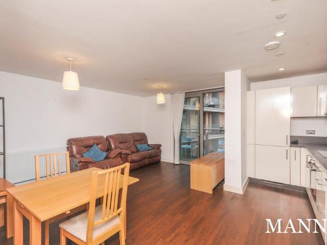 Flat for rent in London Borough of Lewisham, Ladywell