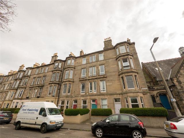 Flat for rent in Hillside, Leith