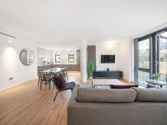Apartment for rent in London Borough of Hounslow, Greater London