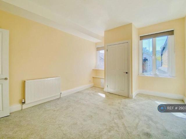 Apartment for rent in Batchworth