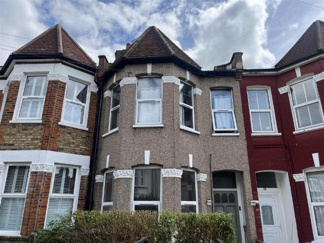 Flat for rent in Greater London